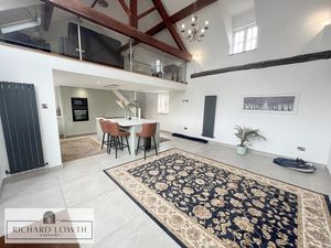 Open Plan Breakfast Kitchen- click for photo gallery